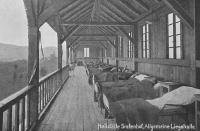 Abbildung 4: Liegehalle